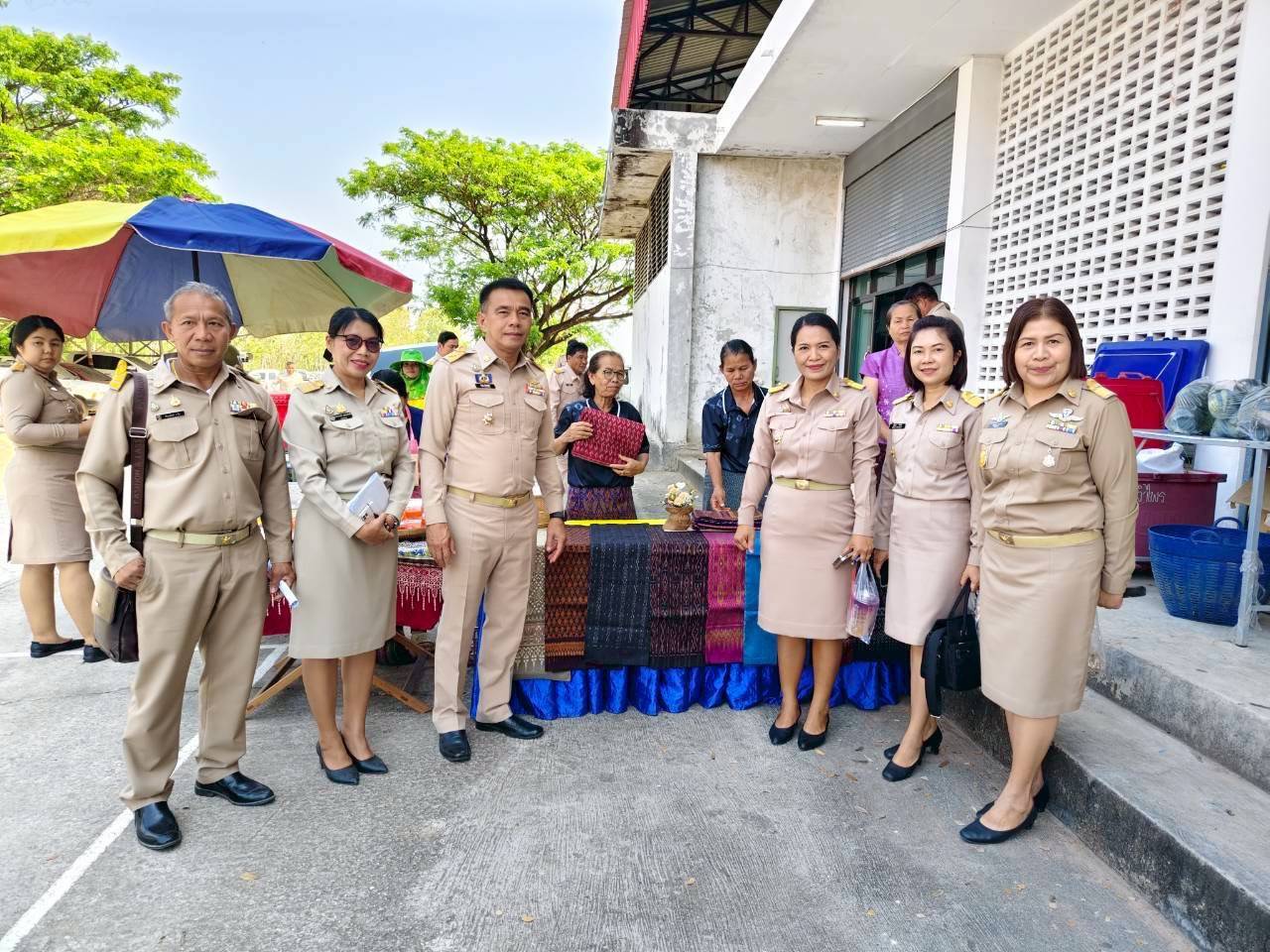 พช.โนนศิลา : ร่วมกันจัดกิจกรรม ตลาดนัดโคก หนอง นา ในงานนิทรรศการวันคณะกรรมการหมู่บ้าน ประจำปี 2569 อำเภอโนนศิลา จังหวัดขอนแก่น